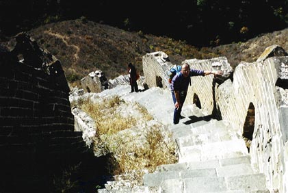 Claes climbing the Great Wall